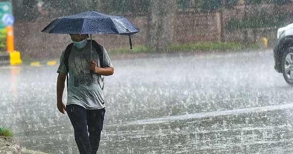 সারা দেশে বৃষ্টির প্রবণতা, বাড়তে পারে তাপমাত্রাও