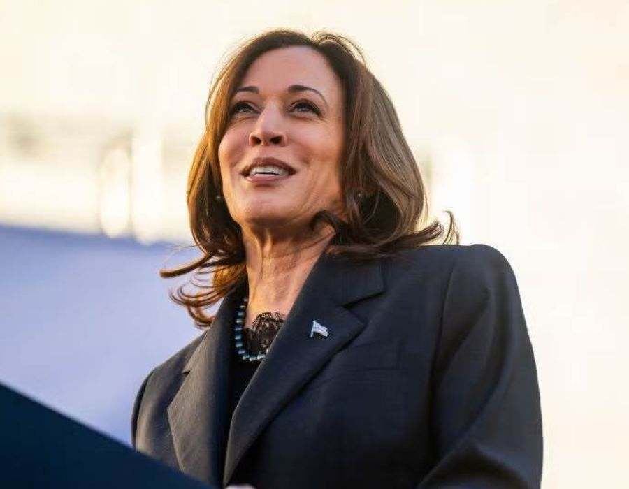 Kamala Harris Calls Out Trump’s “Hypocrisy” on Abortion as Early Voting Begins